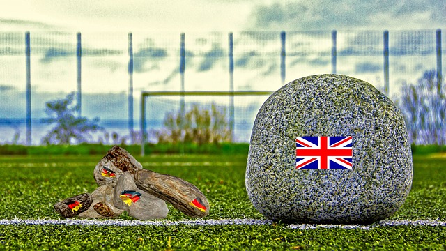 往往背道而 往往背道而